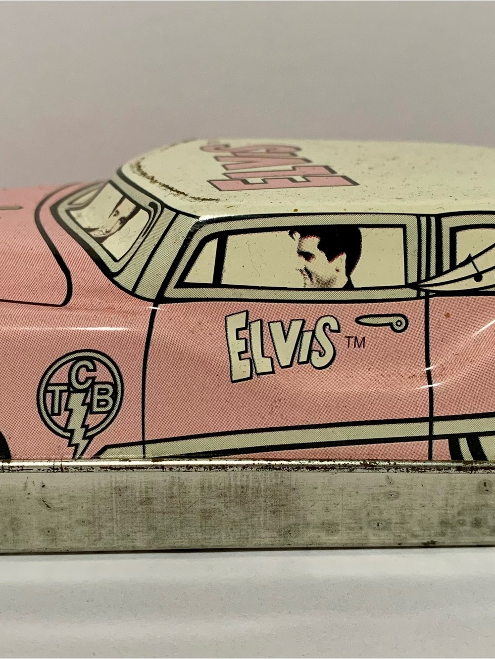 Fossil Pink Vintage Car Tin case with Elvis Presley Limited Edition Watch